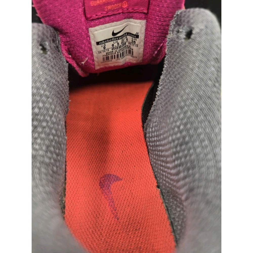 Nike Air Hurache Women's - image 8